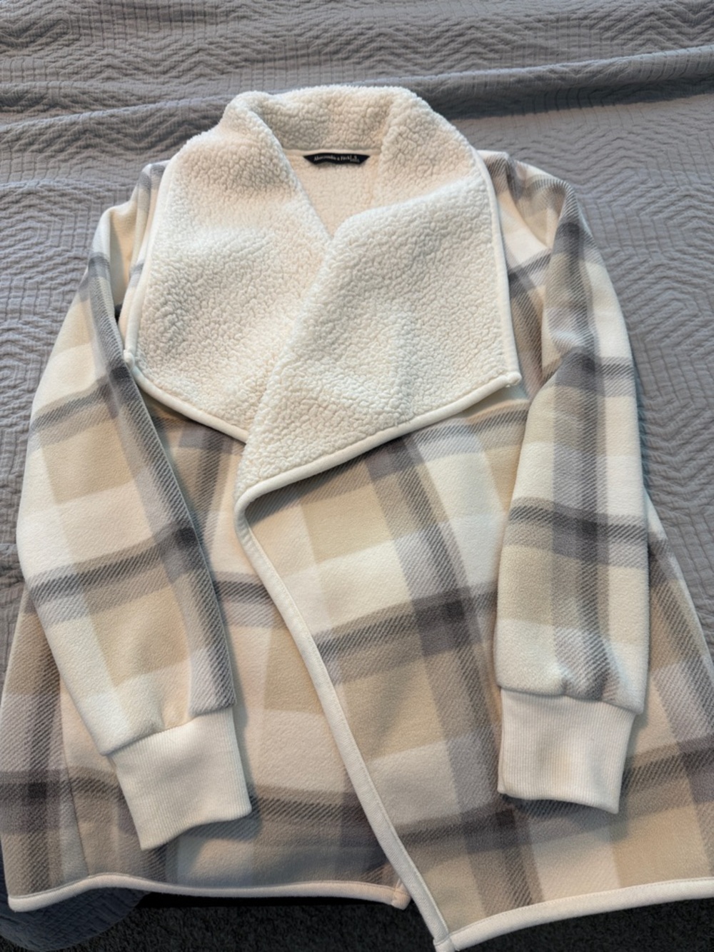 Abercrombie & Fitch Cream Sherpa Jacket
